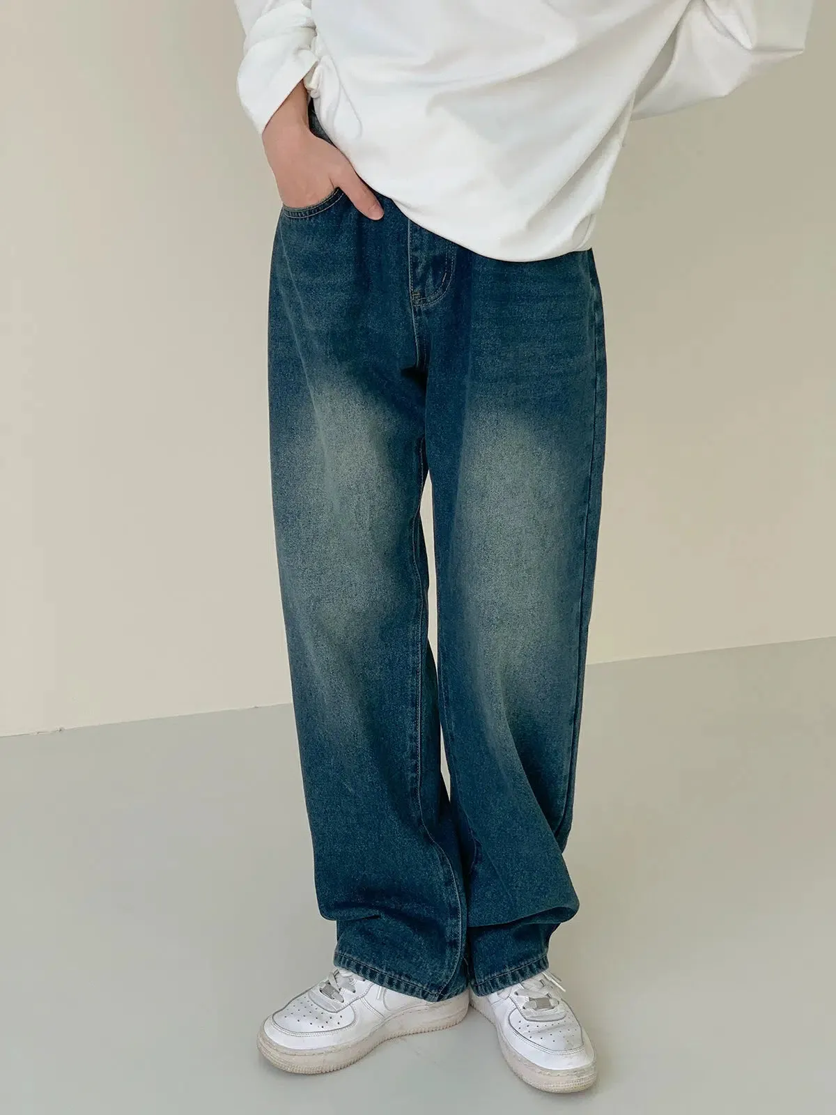 Zhou Comfty Faded Bootcut Jeans